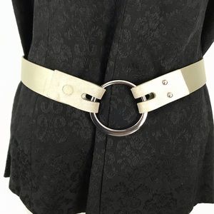 CHICO’S cream/silver/champagne ring belt S/M
